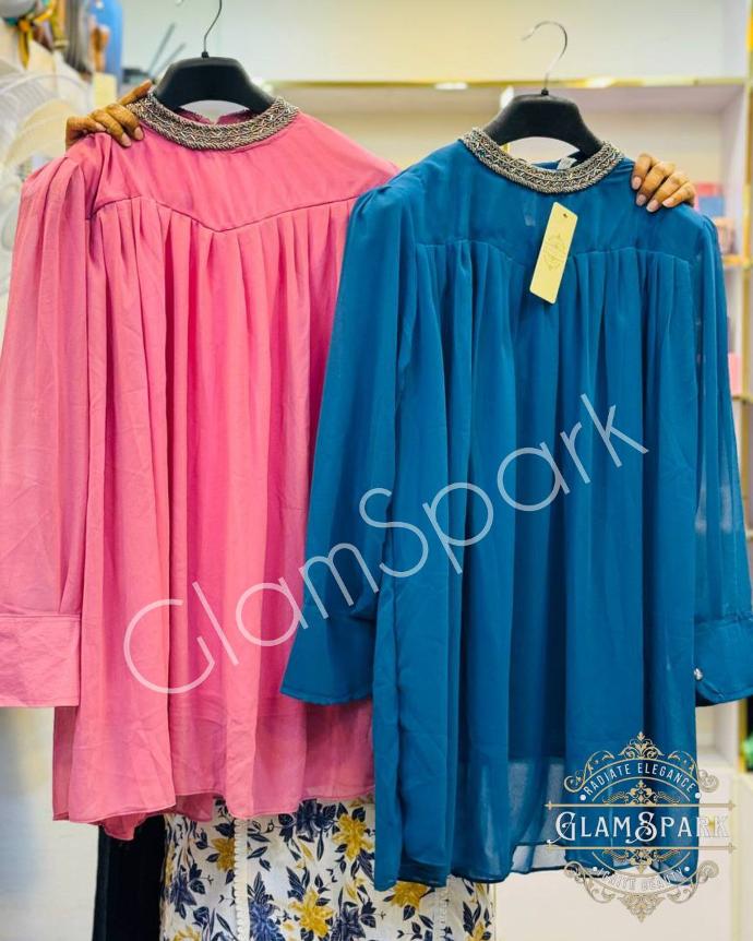 Georgette Karchupi Short Tops-Blue